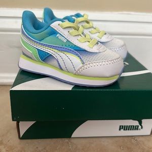 Puma size 3 baby sneaker